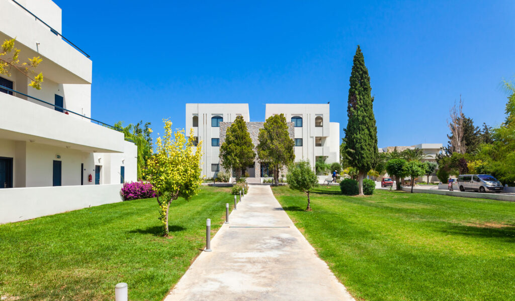 Tselios Landscape ο κηπουρός σας στο νησί της Ρόδου. Tselios Landscape - ο κηπουρός σας για τέλεια ποιότητα - Tselios Landscape your gardener on the island of Rhodes. Tselios Landscape - your gardener for perfect quality